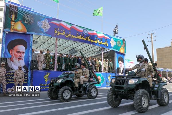 رژه نیروهای مسلح در ارومیه