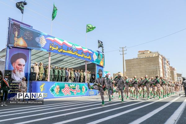 رژه نیروهای مسلح در ارومیه