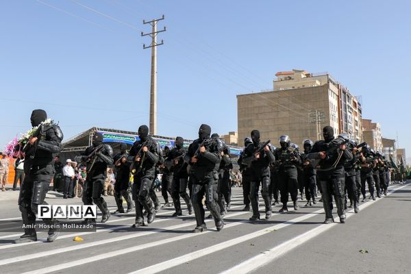 رژه نیروهای مسلح در ارومیه
