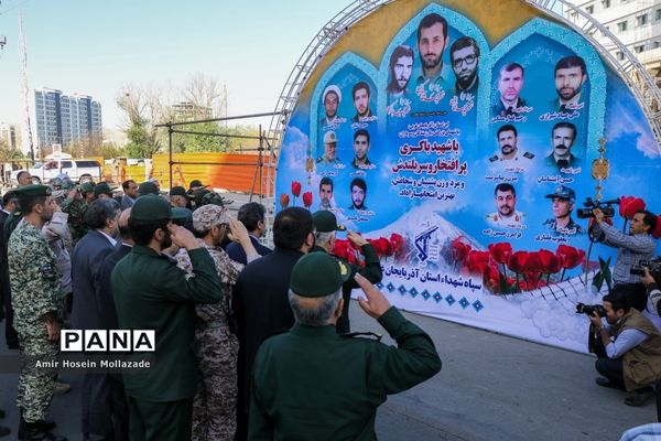 رژه نیروهای مسلح در ارومیه