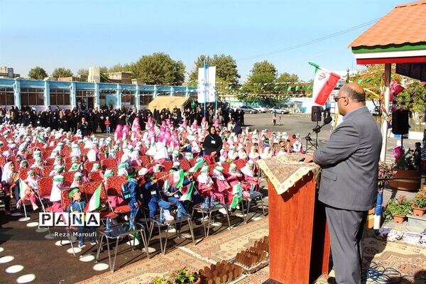 نواختن  زنگ غنچه ها و شکوفه ها در ارومیه-2