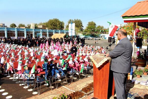 نواختن  زنگ غنچه ها و شکوفه ها در ارومیه-2