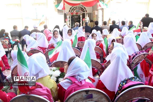 مراسم جشن شکوفه‌ها و غنچه‌ها در تبریز