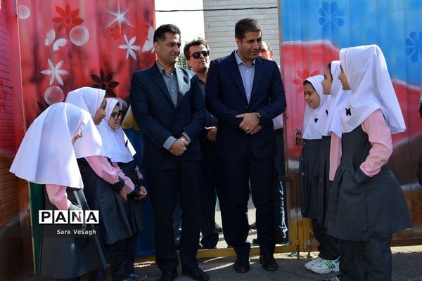 جشن شکوفه‌ها در مدارس شهریار