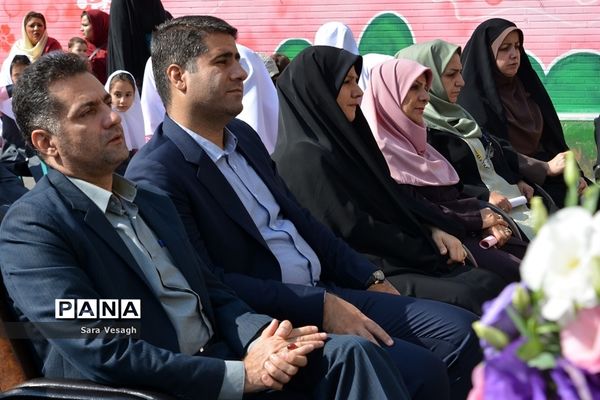 جشن شکوفه‌ها در مدارس شهریار