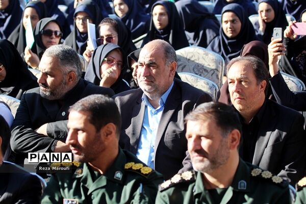 زنگ  آغاز سال  تحصیلی در ارومیه