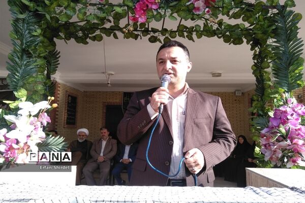 مراسم نمادین آغاز سال تحصیلی در قائمشهر