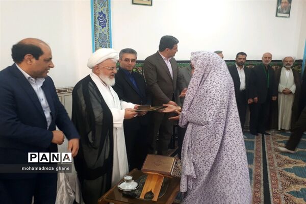 طنین بانگ توحید درمدارس یزد
