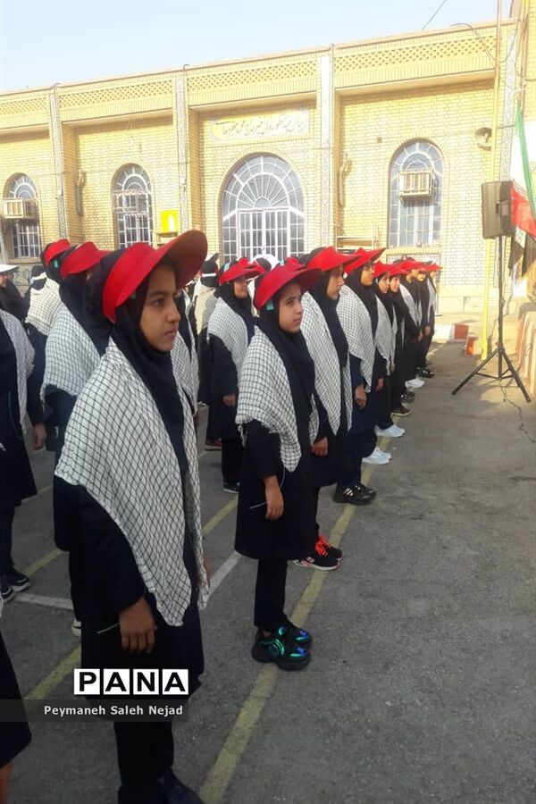 آیین نواخته شدن زنگ مهر در شوشتر