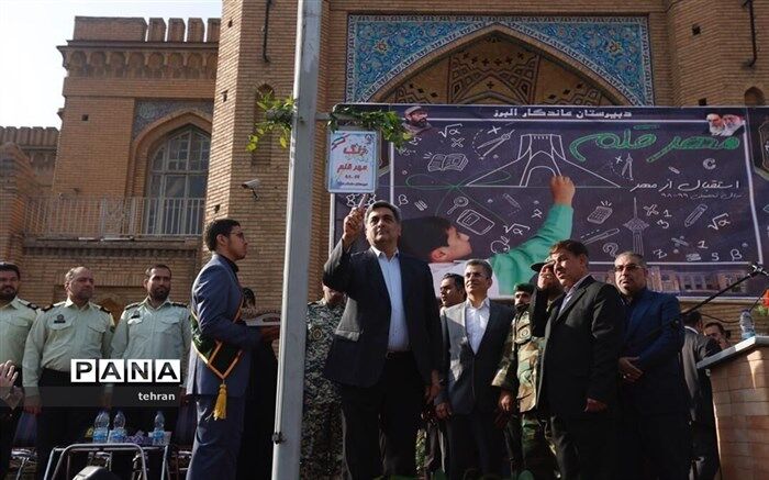 حناچی:‌ دانش‌آموزان در حل مشکل آلودگی هوا و ترافیک به کمک ما بیایند