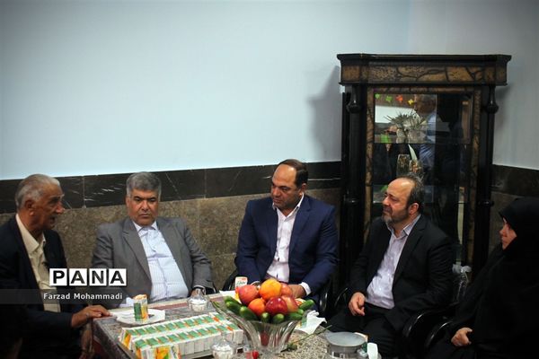 زنگ مهر و مقاومت در چهاردانگه طنین انداز شد