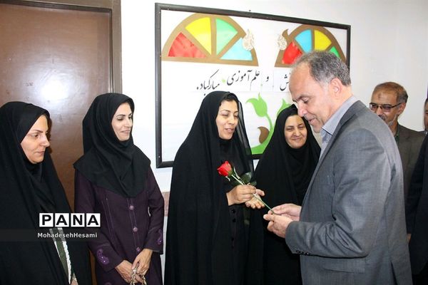 زنگ اول مهر در شهرستان درمیان