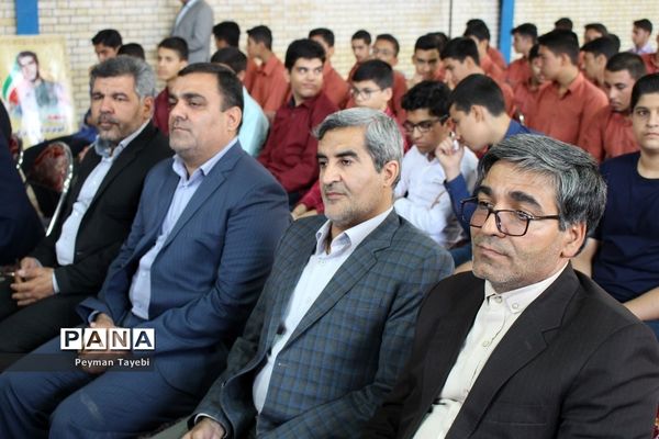 آیین نمادین زنگ مهر و مقاومت در دبیرستان محمد رسول الله سمنان-1