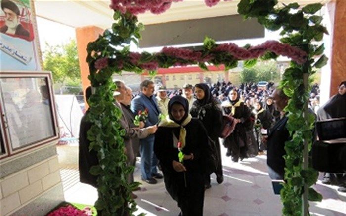 طنین زنگ مهر و ایثار در مدارس مراغه