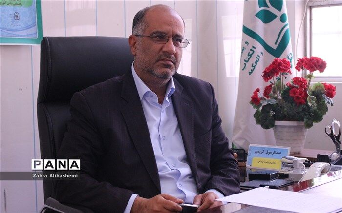 کریمی از برپایی میز خدمت مسئولین آموزش و پرورش در نماز جمعه خبر داد