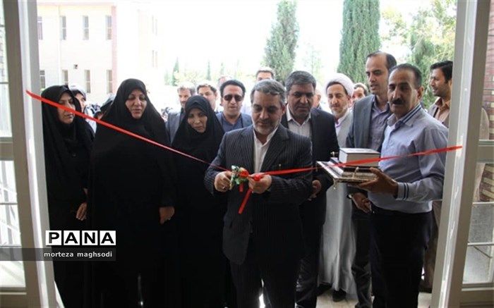 هنرستان فنی و حرفه ای و کاردانش دخترانه 13 کلاسه خیرساز "مرحوم سید هاشم مهدوی" منطقه ماهان افتتاح شد