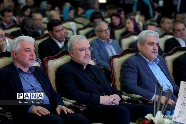 افتتاح پنجمین نمایشگاه بین المللی ایران فارما