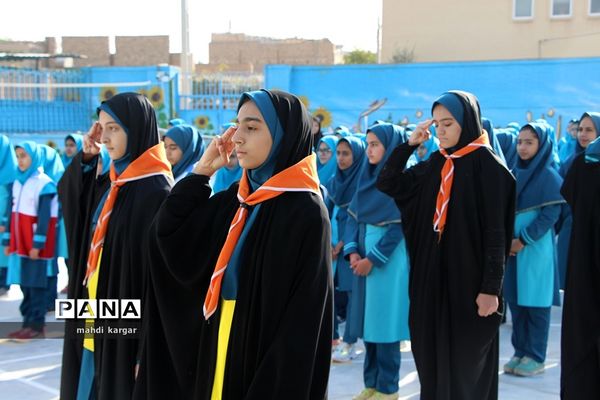 صبحگاه مشترک تشکیلات دانش‌آموزی در یزد