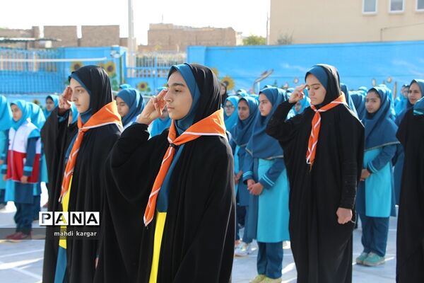 صبحگاه مشترک تشکیلات دانش‌آموزی در یزد