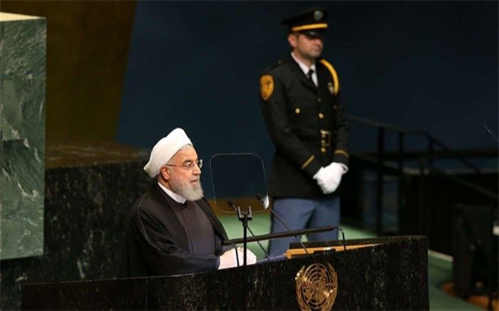 روحانی: به جای نمایش مذاکره به واقعیت مذاکره برگردید