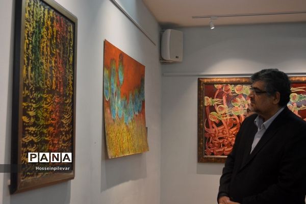 افتتاح نمایشگاه خط و چیدمان‌های عاشورایی در نگارخانه شهر بیرجند