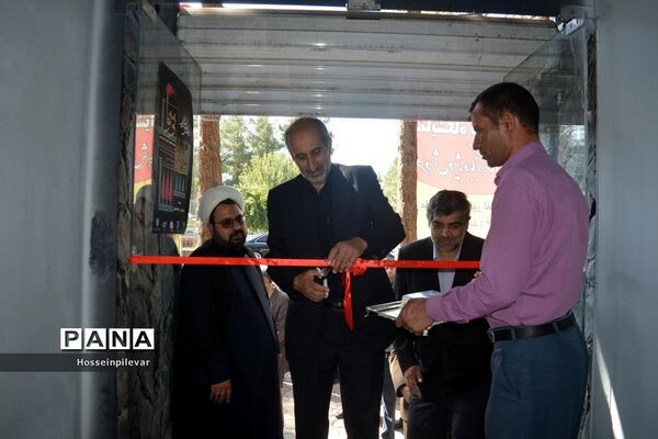 افتتاح نمایشگاه خط و چیدمان‌های عاشورایی در نگارخانه شهر بیرجند