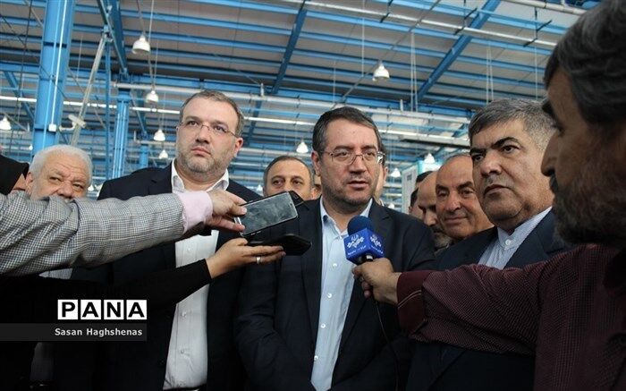 وزیر صنعت: تصور می‌کردند با فشار اقتصادی واحد‌های کوچک و بزرگ کشور تعطیل شود