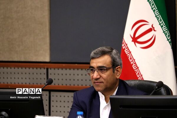 نشست مشترک بانک مرکزی با دبیرخانه شورایعالی مناطق آزاد تجاری، صنعتی و ویژه اقتصادی و فعالان اقتصادی