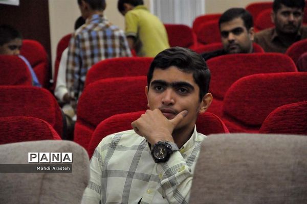 شب شعر و خاطره شوق شهادت به مناسبت هفته دفاع مقدس