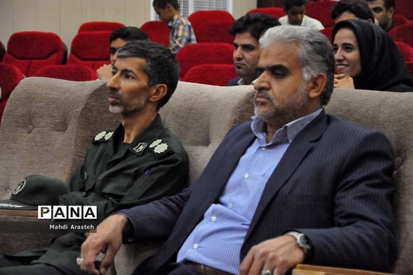 شب شعر و خاطره شوق شهادت به مناسبت هفته دفاع مقدس