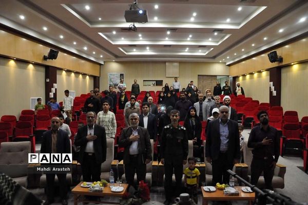 شب شعر و خاطره شوق شهادت به مناسبت هفته دفاع مقدس