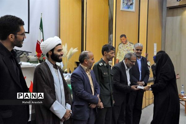 شب شعر و خاطره شوق شهادت به مناسبت هفته دفاع مقدس