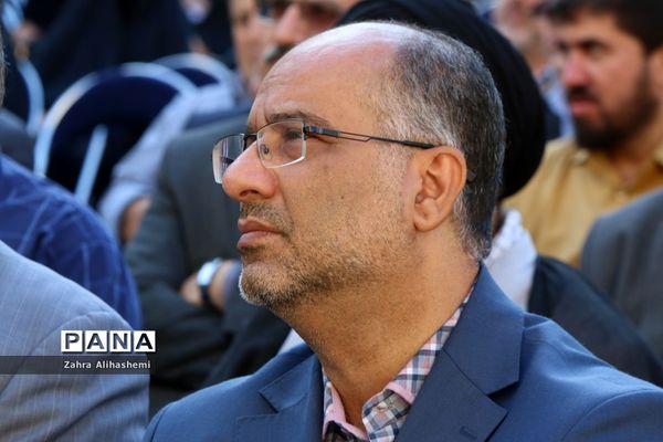 تشیع پیکر شهید گمنام در صبحگاه مشترک بسیج فرهنگیان تهران