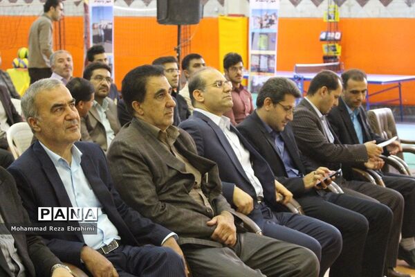 اعزام کاروان تجهیزات ورزشی و بهداشتی به آموزش و پرورش شهرستان‌ها و مناطق استان همدان