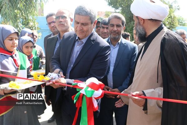 کاروان مهر با نشاط با هدف توزیع وسایل و تجهیزات ورزشی مدارس شهرستان‌های استان تهران