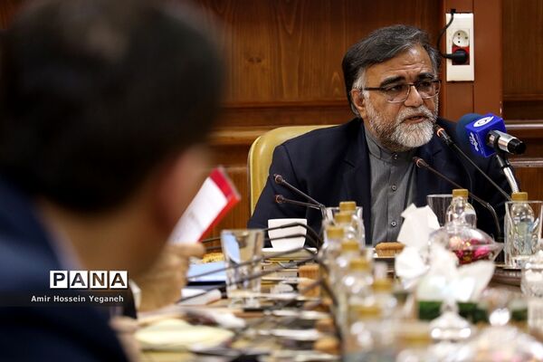 نشست خبری معاون فرهنگی اجتماعی سازمان منطقه آزاد کیش