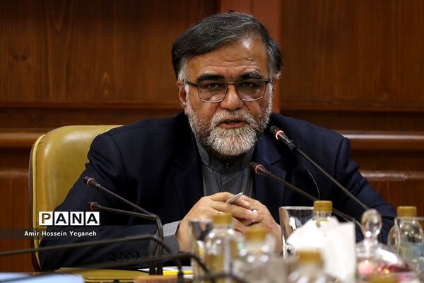 نشست خبری معاون فرهنگی اجتماعی سازمان منطقه آزاد کیش