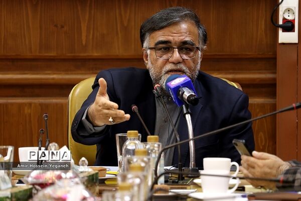 نشست خبری معاون فرهنگی اجتماعی سازمان منطقه آزاد کیش