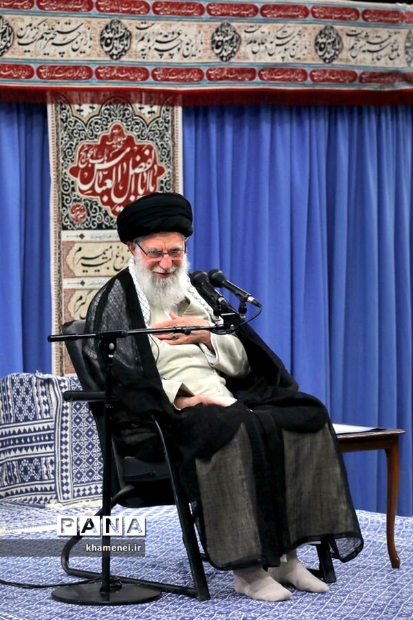 دیدار جمعی از موکب‌داران عراقی با رهبر انقلاب اسلامی