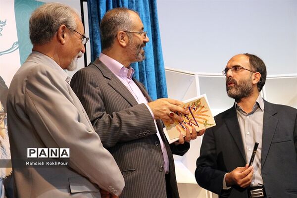 مراسم رونمایی ازتازه‌های نشر حوزه هنری خراسان جنوبی