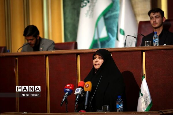 دومین نشست نهمین مجلس دانش آموزی - 2