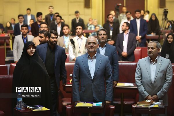دومین نشست نهمین مجلس دانش آموزی - 2