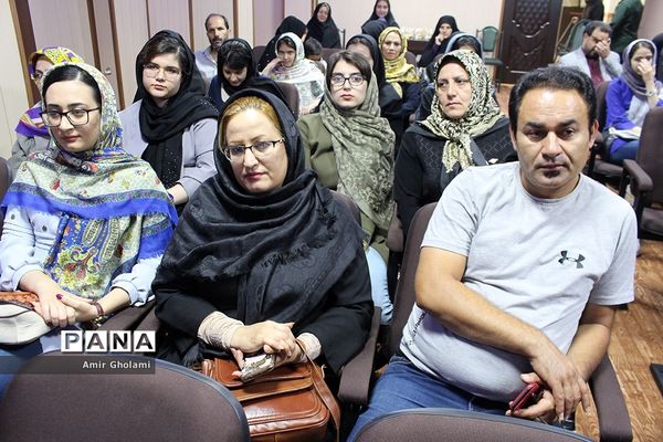 همایش تجلیل از نفرات برتر کنکور چهاردانگه