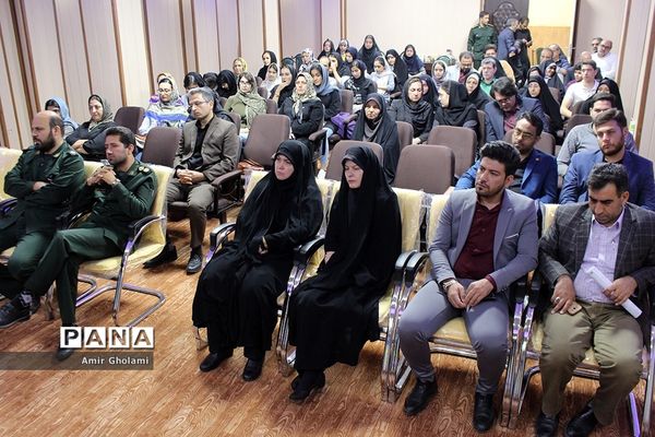 همایش تجلیل از نفرات برتر کنکور چهاردانگه