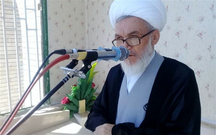 موقعی که ملتی مورد تهاجم واقع شود دفاع واجب می شود
