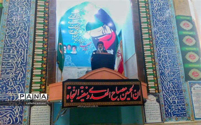 دانش آموزان امانت های الهی و ذخائر معنوی و انسانی این ملت بزرگ هستند