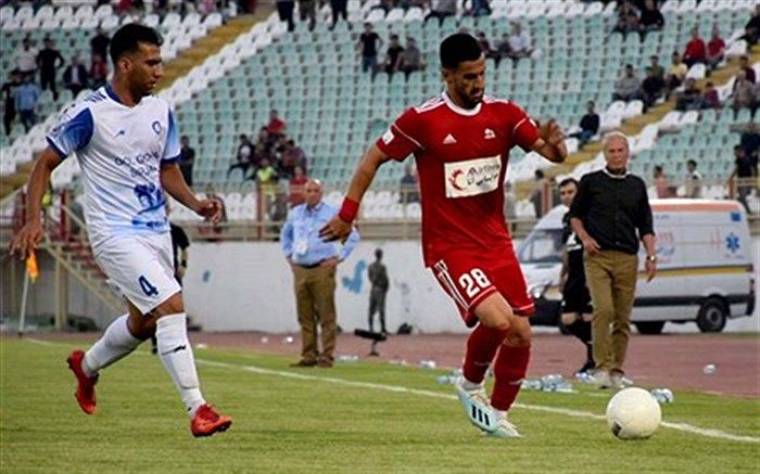 تراکتور با گل به خودی گل گهرسیرجان بازی را برد