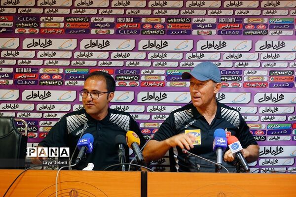 نشست خبری مربیان استقلال و پرسپولیس پیش از بازی دربی