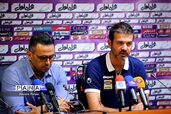 نشست خبری مربیان استقلال و پرسپولیس پیش از بازی دربی