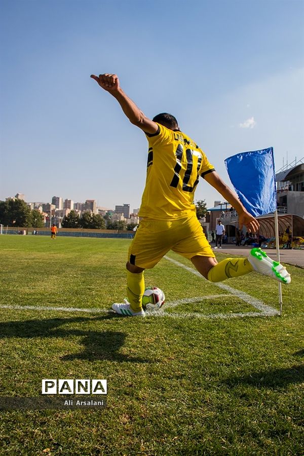 نود ارومیه 1 - 0 قشقایی شیراز
